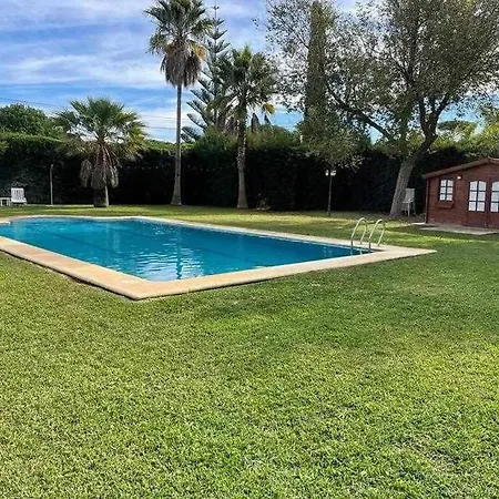 Yuka Con Piscina Privada
